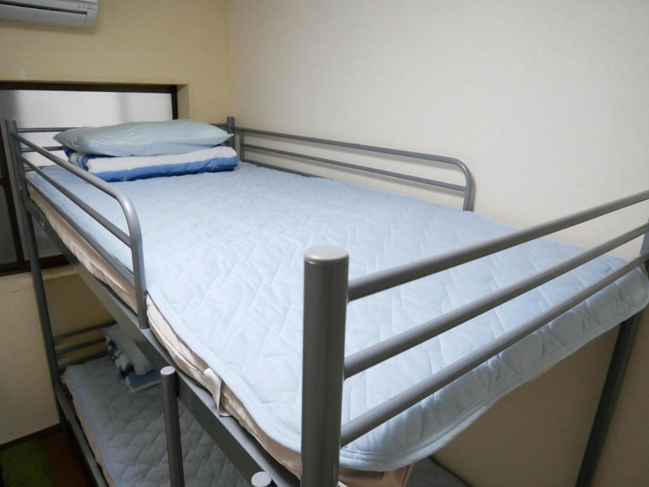 Guest House Twenty-Seven 27 โอซาก้า ภายนอก รูปภาพ