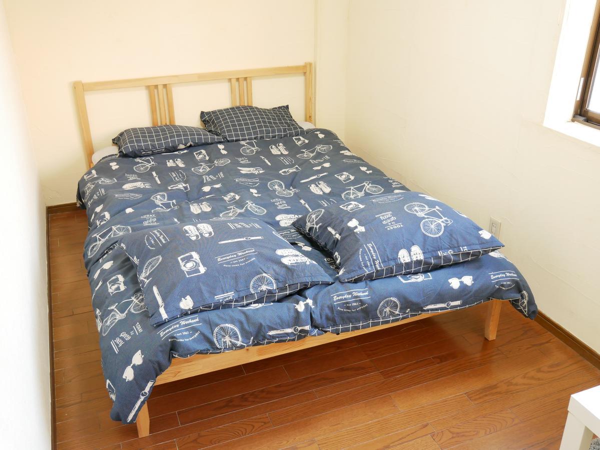 Guest House Twenty-Seven 27 โอซาก้า ภายนอก รูปภาพ